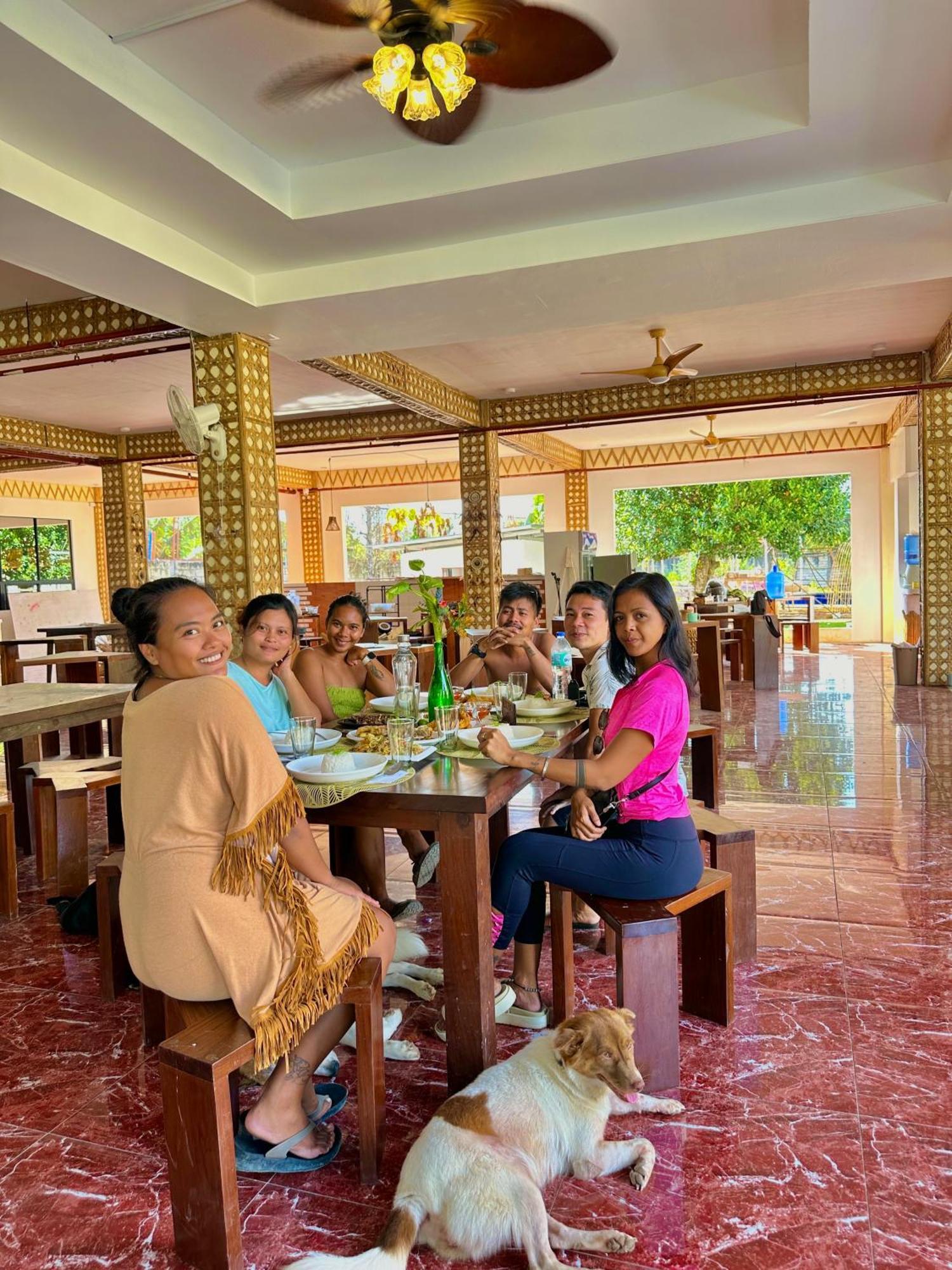 On Board Lifestyle Panglao Resort Luaran gambar