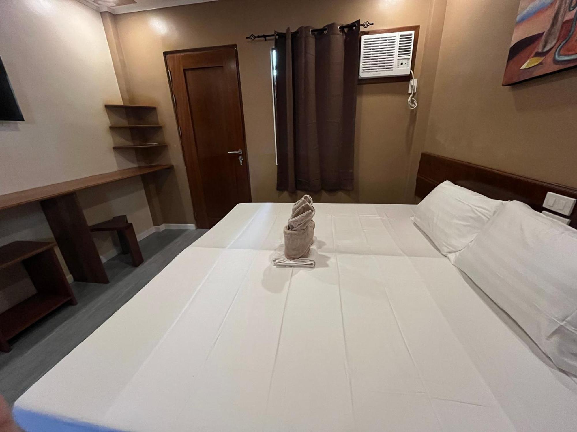 On Board Lifestyle Panglao Resort Luaran gambar