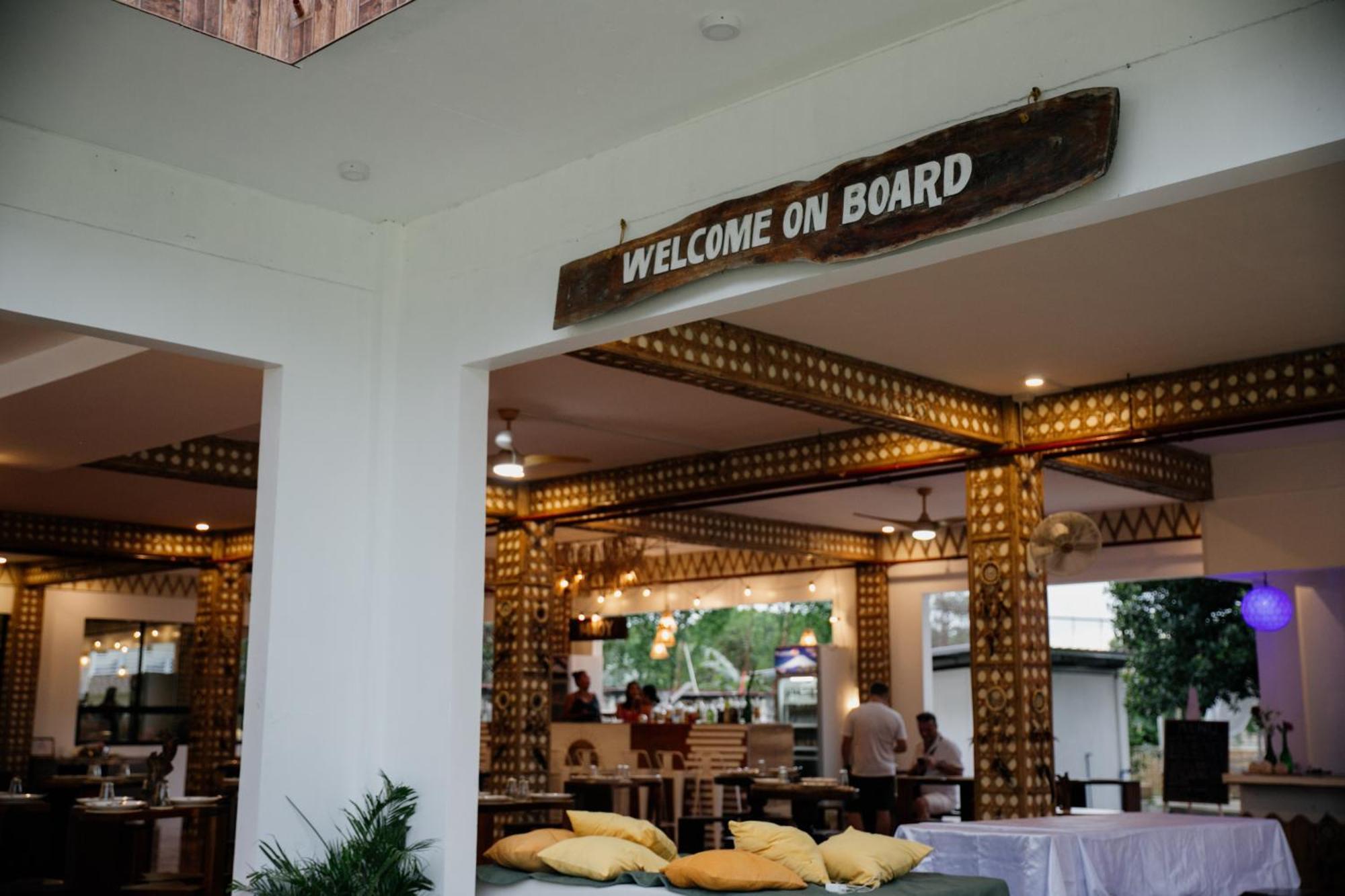 On Board Lifestyle Panglao Resort Luaran gambar